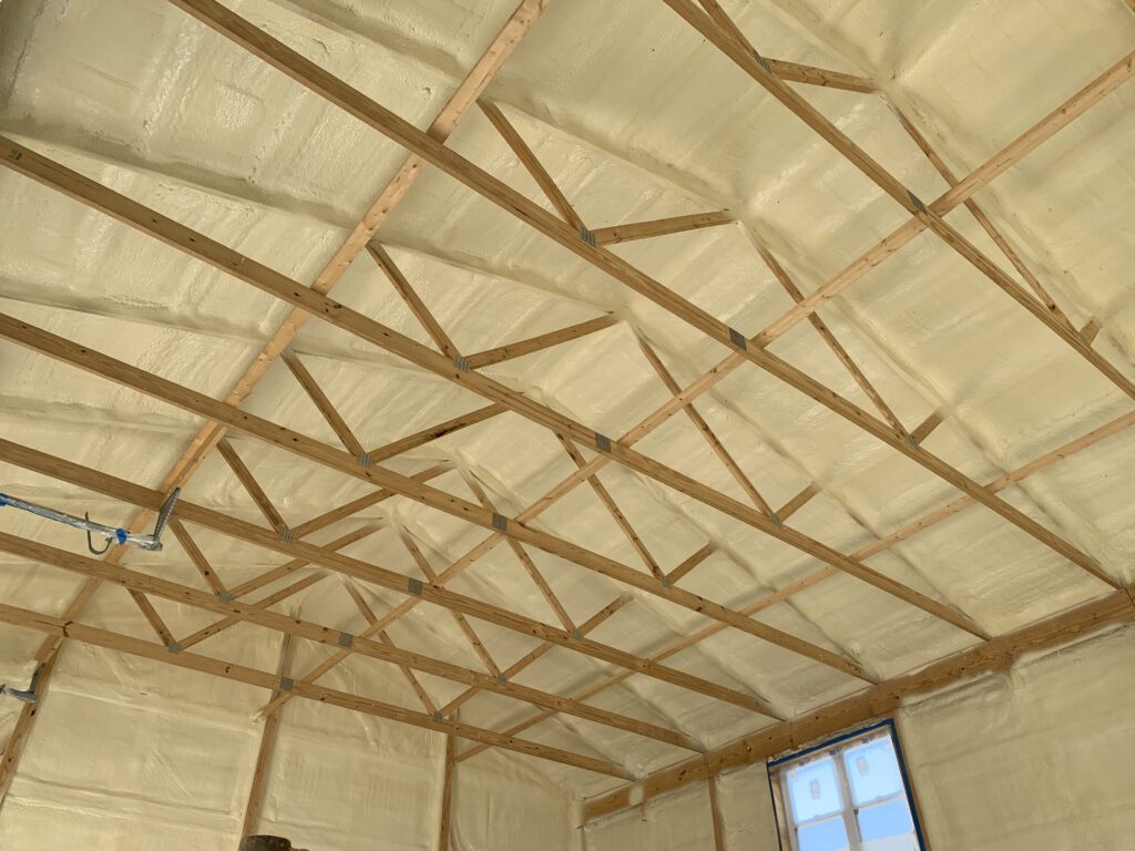 Hire The Best Spray Foam Contractor In Des Moines